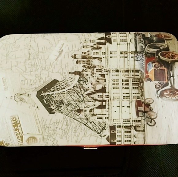 Wallet - Picture 2 of 3